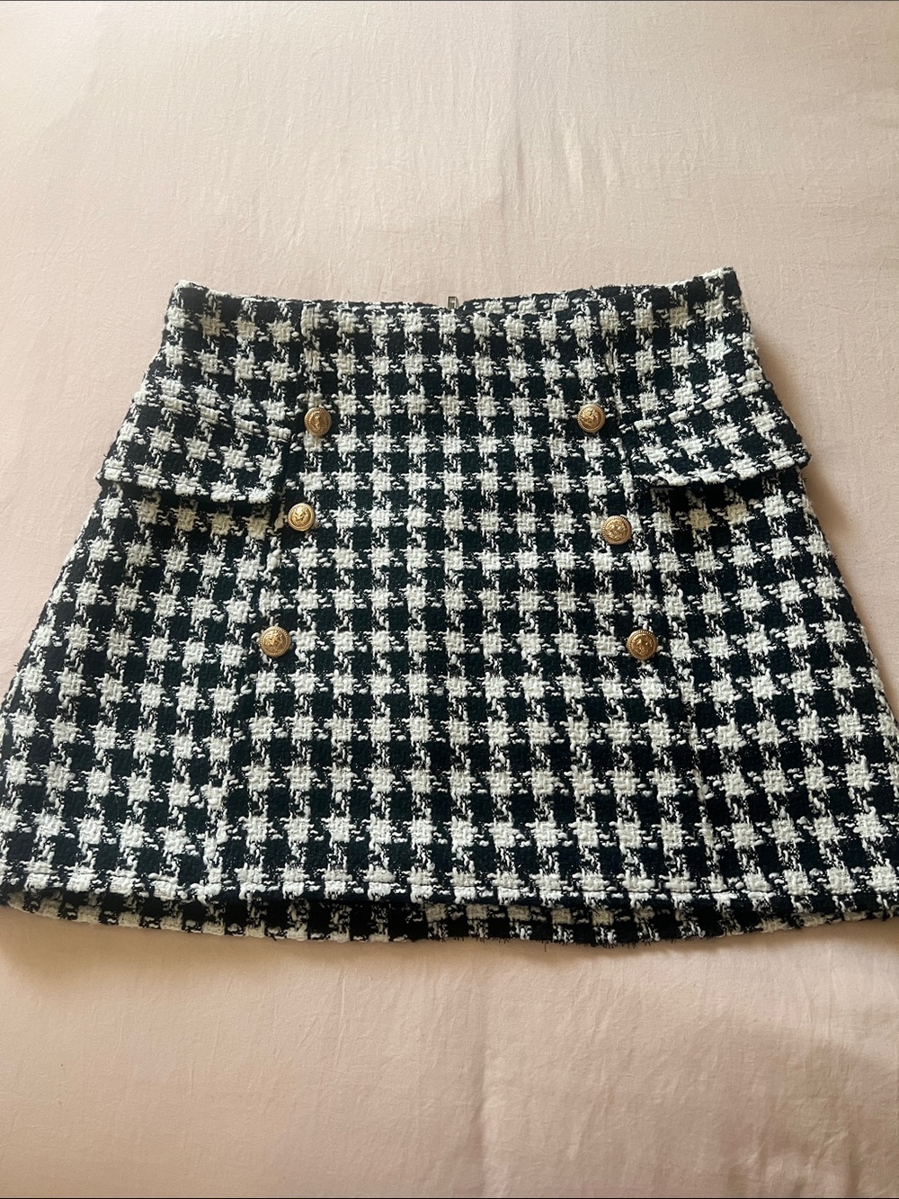 Francesca’s High Waisted Black & White Houndstooth Mini Skirt with Gold Buttons